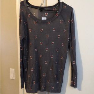 Grey Fox crewneck pullover sweater